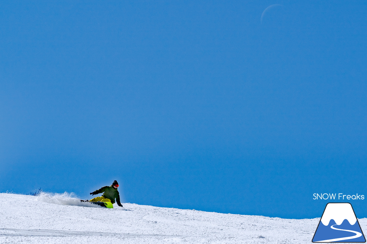 Hanako Takamatsu × SNOW Freaks SNOWBOARD PHOTOGRAPHY SESSION in Rusutsu Resort